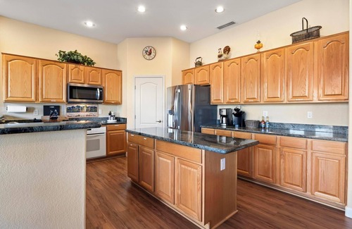 Cave Creek House | Spacious 4-bedroom house in charming Cave Creek with WiFi, AC