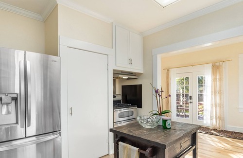 Fairfield Historic District House | Spacious 4-bedroom house in enjoyable Shreveport with WiFi, AC