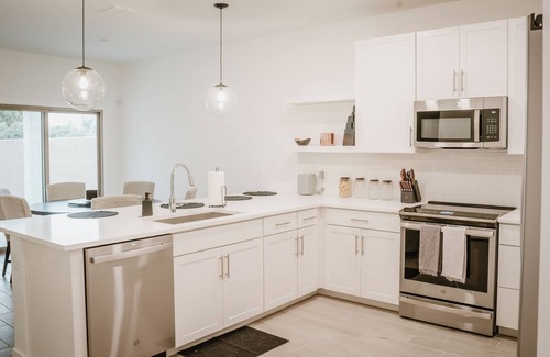 Glendale House | Spacious 4-bedroom house in Glendale