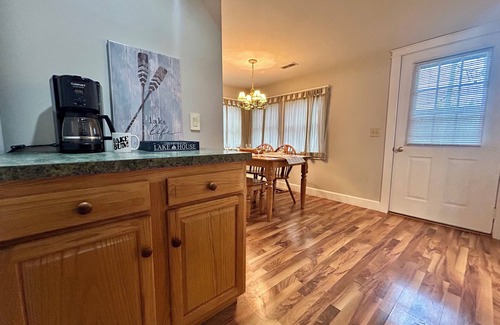 Lakeview House | Spacious 4-bedroom house with 3 patios at Indian Lake. Enjoy your stay!