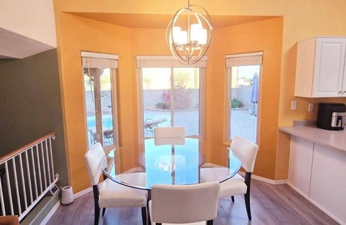Surprise Original Townsite House | Spacious 4-bedroom house in wonderful Surprise with a pool/not heated.