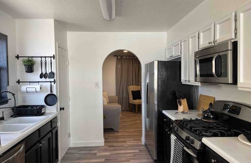 El Paso House | Spacious 4-bedroom house with AC and WiFi in pleasant El Paso