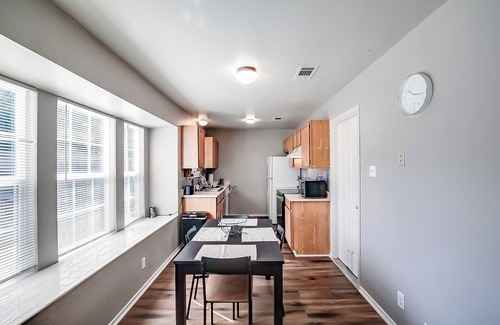 Killeen House | Spacious 4-bedroom house with AC, WiFi in charming Killeen