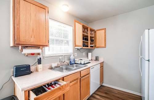 Killeen House | Spacious 4-bedroom house with AC, WiFi in charming Killeen