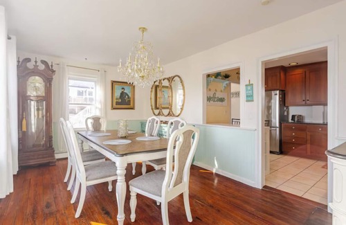 Devon House | Spacious 4-bedroom house with WiFi and AC in awesome Milford