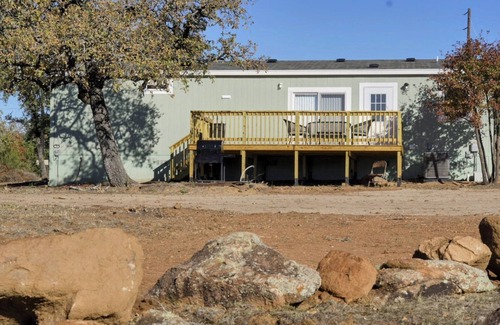 Burnet House | Spacious 4-bedroom house in lovely in 811 Yucca drive Burnet Texas.