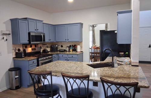 Dallas House | Spacious 4-bedroom house In Dallas GA, ideal for long term stays