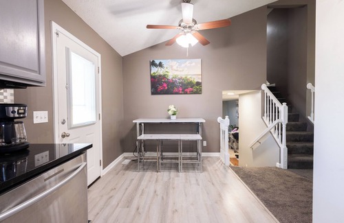 Chalco House | Spacious 4 bedroom house with AC, WiFi in, 2 living rooms, fenced, 2 car garage.