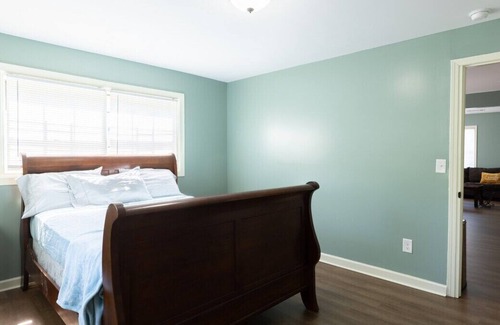 Belvedere Park House | Spacious 4 bedroom in Decatur