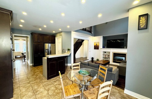 Brampton Apartment | Spacious 4-Bedroom Retreat