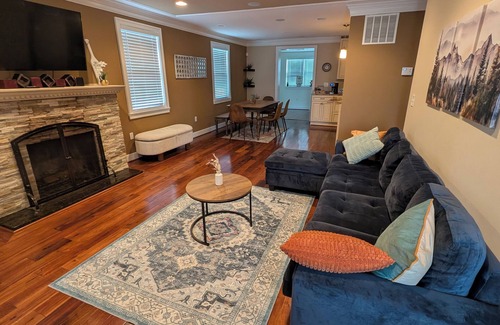 Parkville House | Spacious 4-bedroom townhome with great backyard and POOL in charming Parkville