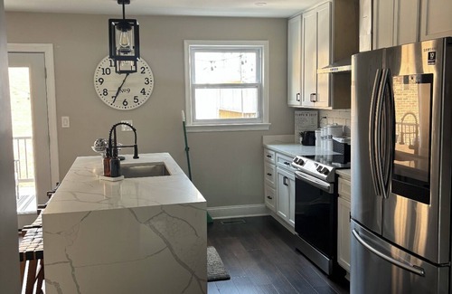 Randle Highlands House | Spacious 4-bedroom townhome in brilliant Washington with WiFi, AC