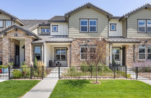 Berthoud House | Spacious 4-bedroom townhome with AC and WiFi in charming Berthoud