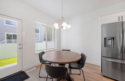 Lehi House | Spacious 4-bedroom townhome in delightful Lehi with clubhouse access, fitness rm