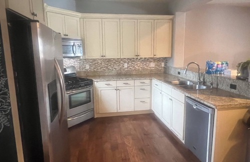 Eagle House | Spacious 4-bedroom townhome in delightful Eagle close to it all! Dog Friendly!