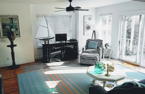 Fire Island Pines House | Spacious 4-bedroom house in superb Fire Island with WiFi, AC