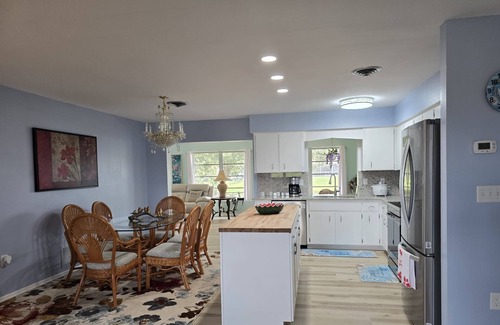 Oakland Hills House | Spacious 4-bedroom house in charming Rotonda West with WiFi, AC, canal front.