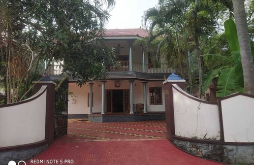 Pallam Villa | Spacious 4 Bedroom Villa