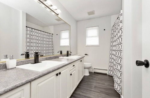 Fleetwood House | Spacious 4 bedroom with covered patio/fireplace