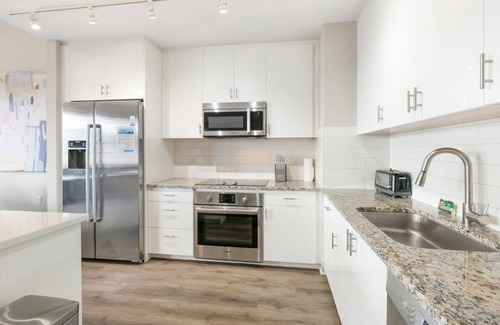 Central Business District Hotel | Spacious 4B Oasis steps from French Quarter - Your NOLA Dream Awaits!