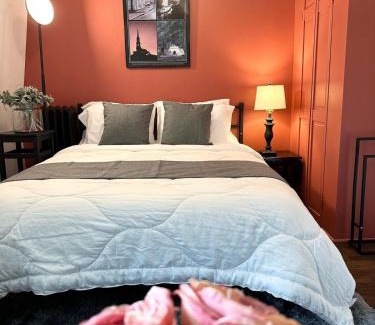 Wayland Apartment | Spacious 4B2B Loft ,Private Kitchen, Walk to everything,Near Brown&RISD