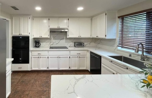 Elk Grove House | Spacious 4bdrm family home! Near Wineries/Casino!