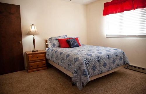 Driggs House | Spacious 4BR 3BA Convenient Downtown Driggs House