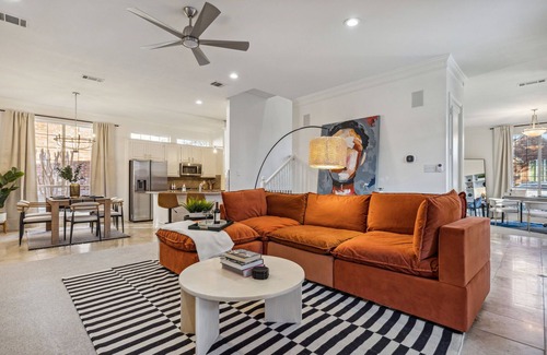 Plano House | Spacious 4BR/4.5BA, Pool & Heated Spa, Close Proximity to Dining, Shopping & Fun