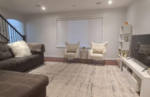 Stonebridge House | Spacious 4BR-4BA House for Large Families & Group in Stonebridge
