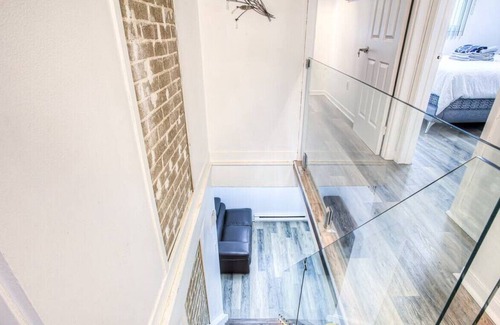 Mercier-Hochelaga-Maisonneuve Apartment | Spacious 4BR condo with free parking on promise