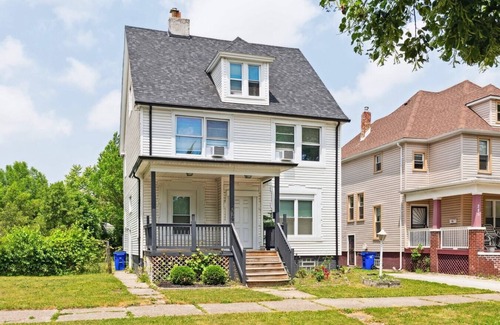 Detroit Cottage | Spacious 4BR Getaway: Perfect for Family & Friends