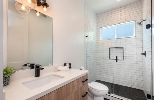 Elysian Heights Apartment | Spacious 4BR House in Prime Echo Park Location