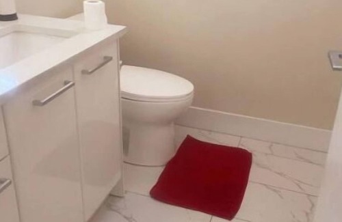 Pitt Meadows House | Spacious 4BR in Maple Ridge + parking