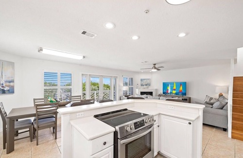 Melbourne Beach House | Spacious 5-bedroom house with WiFi, AC in marvelous Melbourne Beach
