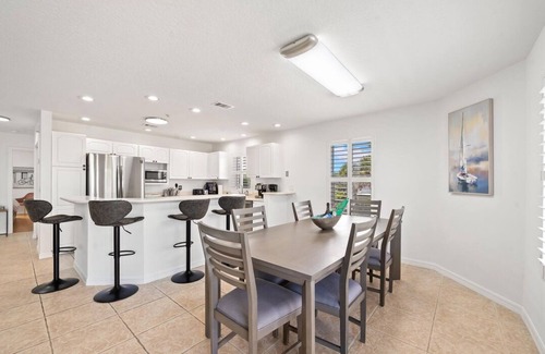 Melbourne Beach House | Spacious 5-bedroom house with WiFi, AC in marvelous Melbourne Beach