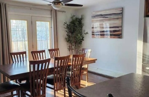 Charlottetown House | Spacious 5 Bedroom Home with 2 living areas!