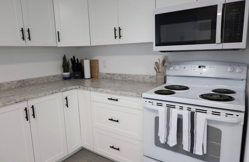Timiskaming District House | Spacious 5-bedroom house for longer stays