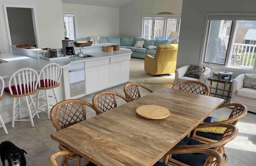 Mystic - New London House | Spacious 5-bedroom, 2.5-ba Overlooking Water, Pets Welcome in Groton Long Point