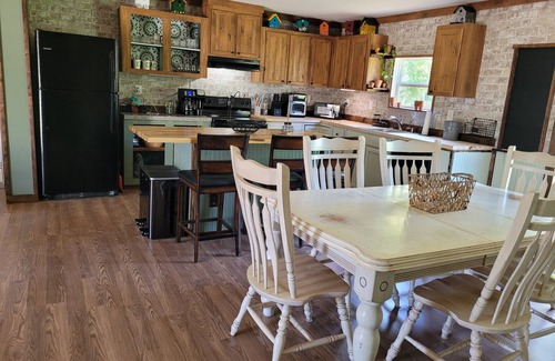 Alachua House | Spacious 5-bedroom/3 bath mobile home on an Orchard of 5 acres in Alachua