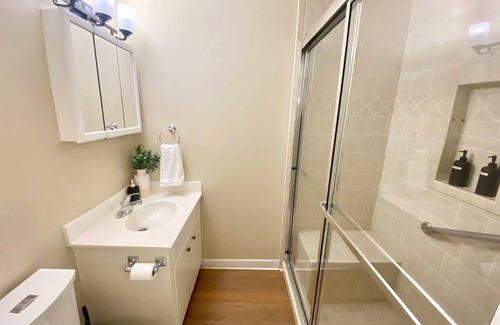 Silver Creek House | Spacious 5-bedroom, 3-bathroom house with pool table in delightful Rome