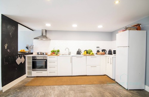 Aguda House | Spacious 5-bedroom house with garden in charming Arcozelo 1´ to the beach