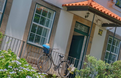 Aguda House | Spacious 5-bedroom house with garden in charming Arcozelo 1´ to the beach