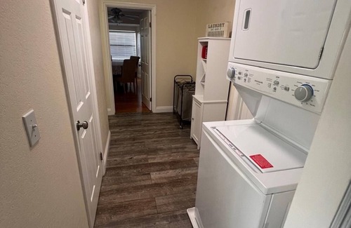 Danville House | Spacious 5-bedroom house in enchanting Danville with AC, WiFi