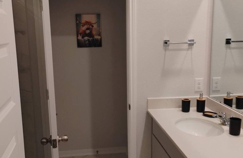 Magnolia House | Spacious 5-bedroom house with WiFi, AC in serene Magnolia