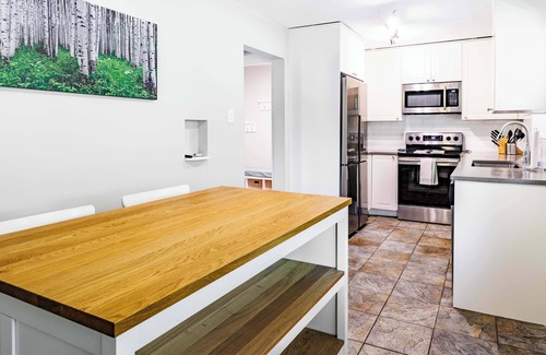 Golden House | Spacious 5-bedroom house with large yard near downtown Golden