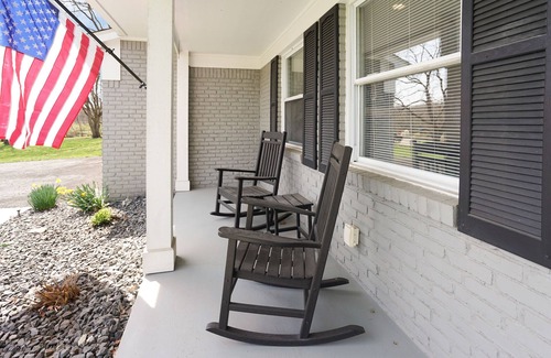 Indianapolis House | Spacious 5-bedroom house in delightful Indianapolis wit hot tub and gameroom!