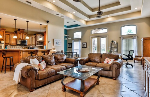 Laguna Vista House | Spacious 5-bedroom house on Golf Course near South Padre Island