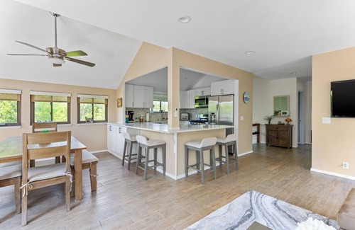 Ocean Beach House | Spacious 5-bedroom house in Ocean Beach with Heated Saltwater Pool!