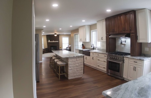 Salisbury House | Spacious 5 bedroom w game room, theatre, and sauna