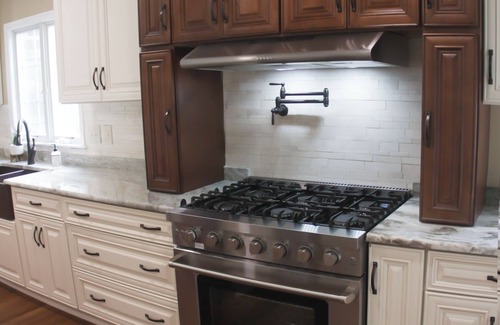 Salisbury House | Spacious 5 bedroom w game room, theatre, and sauna